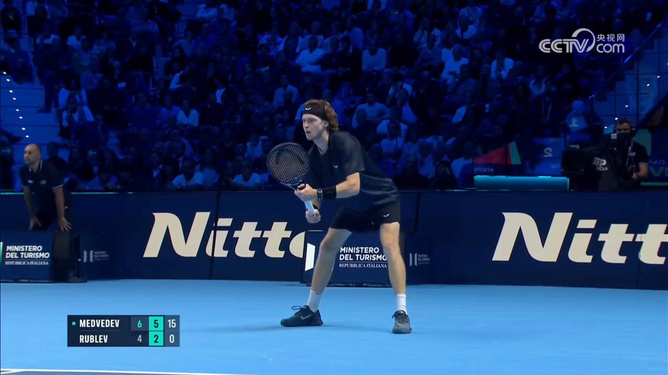 他需要适应 他需要适应