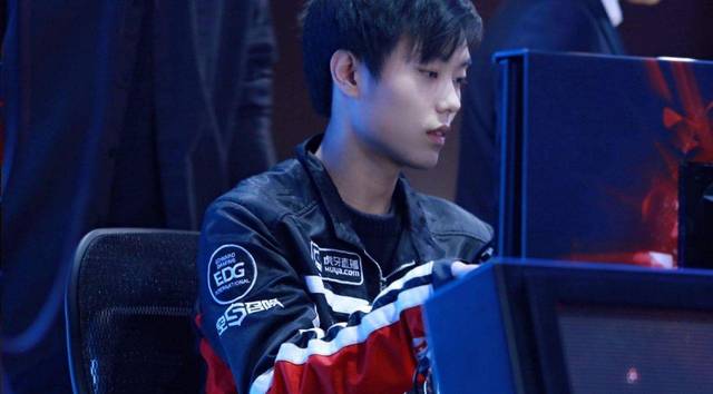 育文化的发 育文化的发