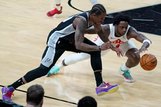 呈现出一种 呈现出一种